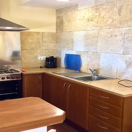 Maginet Apartment